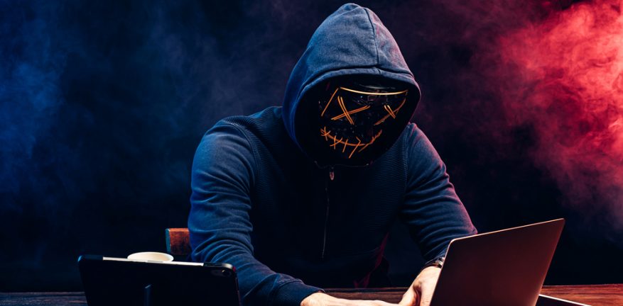 1-Evil-Hacker-877x432