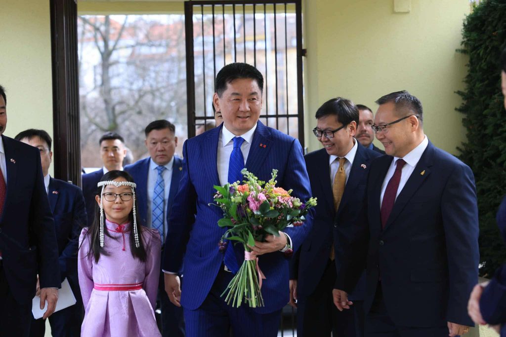 Чехэд 14 мянга гаруй монгол иргэн амьдарч байна