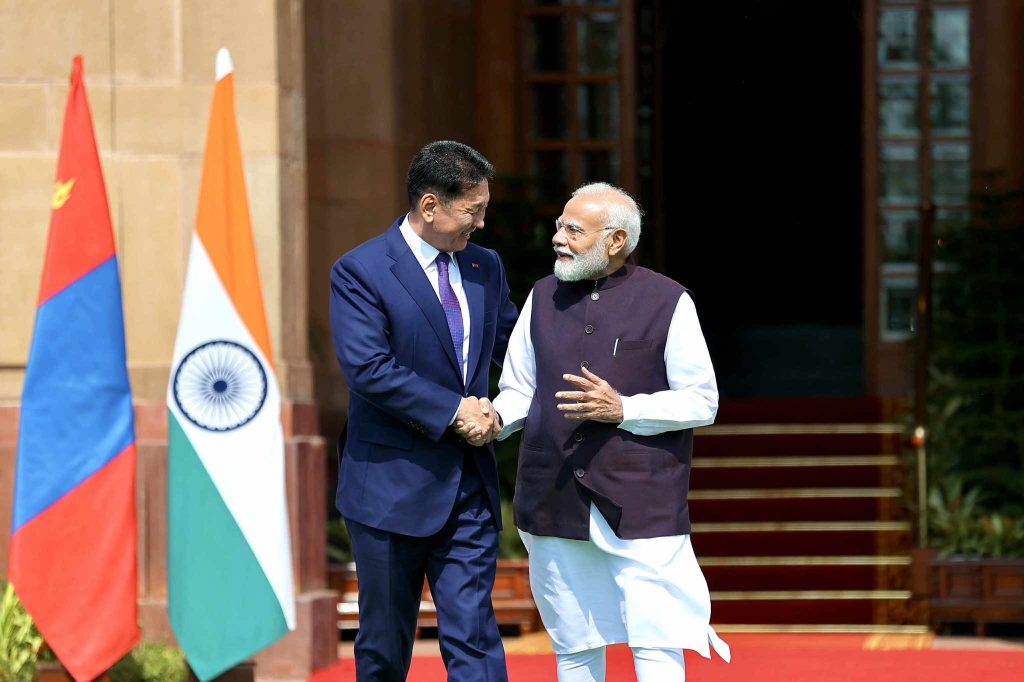 Монгол Улсын Ерөнхийлөгч У.Хүрэлсүхийг БНЭУ-ын Ерөнхий сайд Нарендра Моди угтлаа